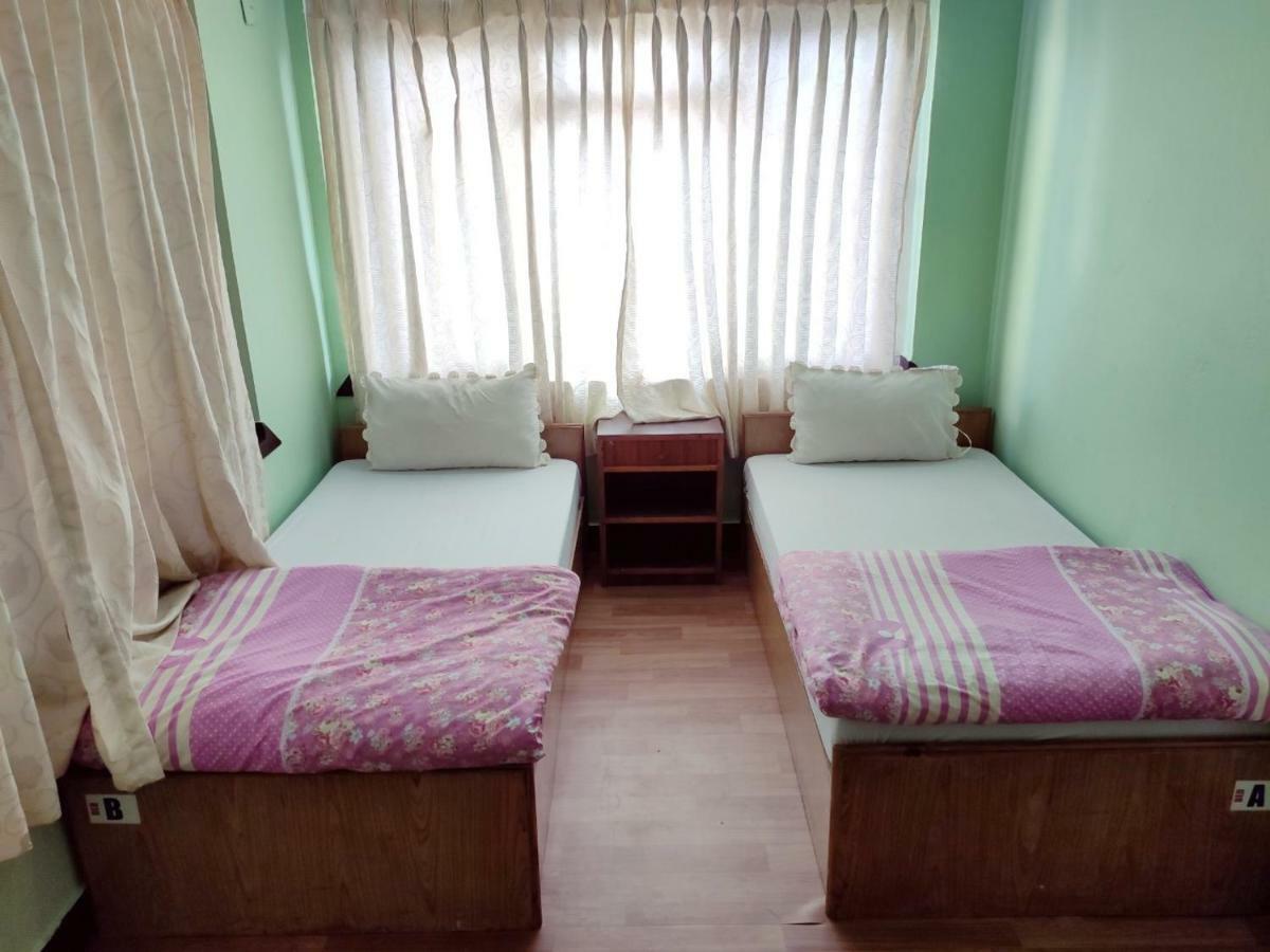 Hotel Sweet Dreams Catmandu Quarto foto